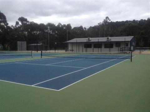 Woodend Tennis Courts