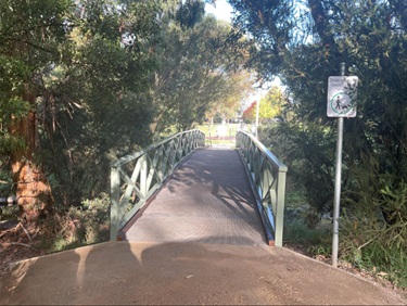 Gisborne-Robertson-Street-Gisborne-Botanic-Gardens-Footbridge-Photo-1.jpg