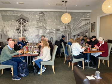 1.1.Bendigo-Lunch-Bridge-Hotel-Seniors-Festival-2025-10-01.jpg