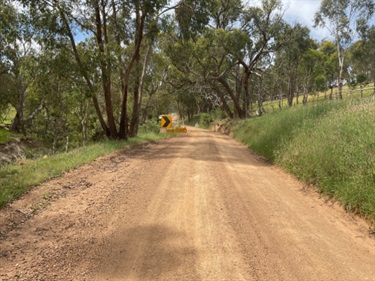 Simons-Hill-Road-Darraweit-Guim-repairs-and-drainage-improvements-P1.jpg