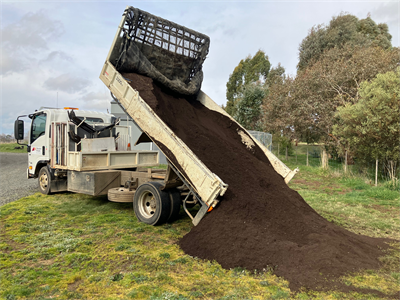 compost truck.png